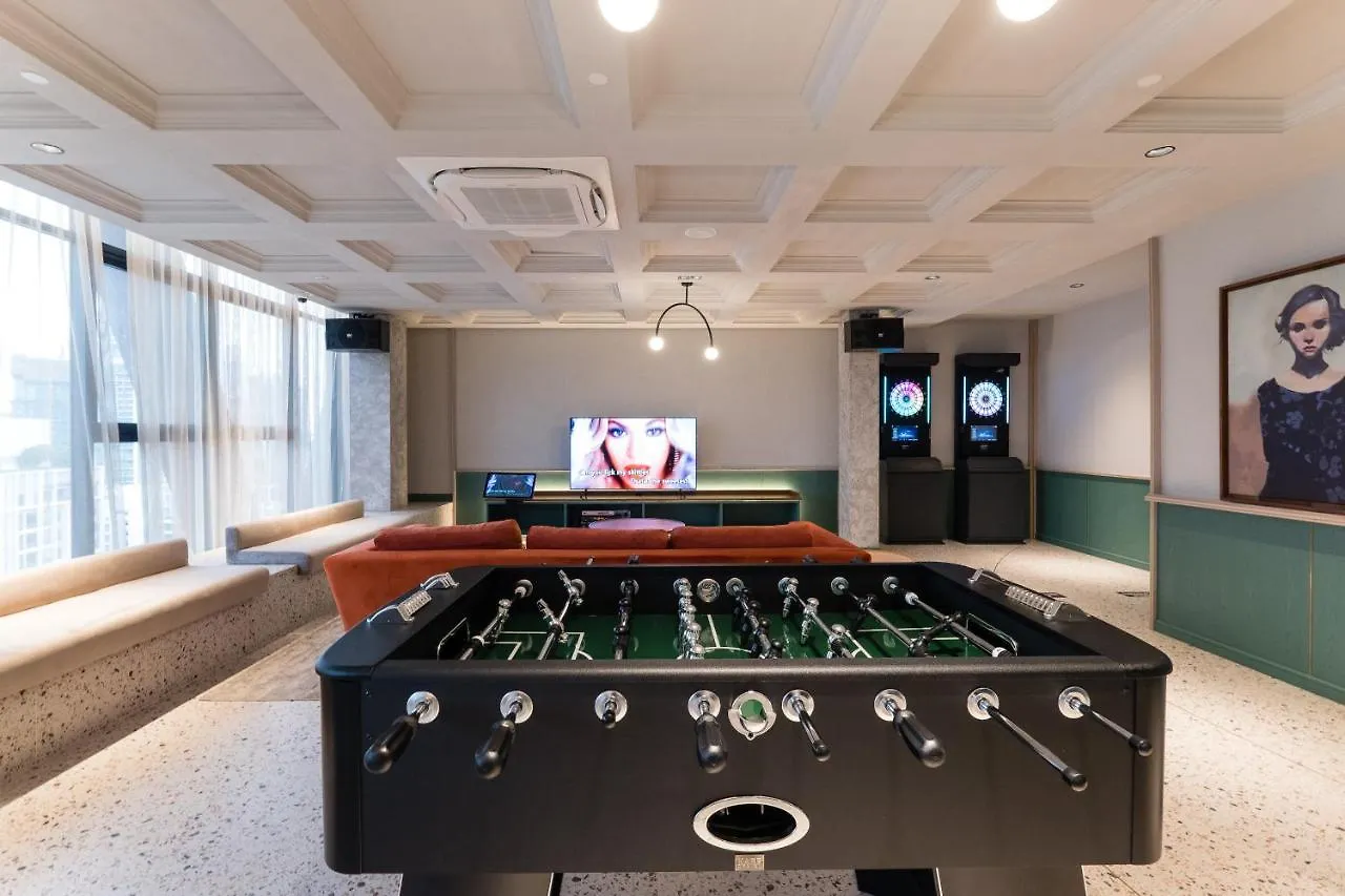 Scarletz Klcc Studio Suites 4 Pax Luxury Modern Style Wifi 100Mbps Kuala Lumpur