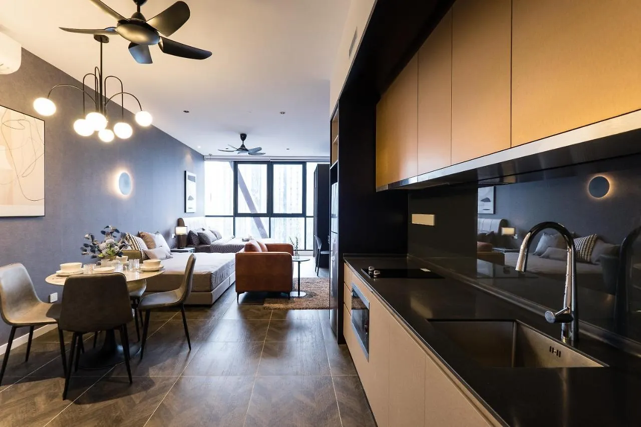 Scarletz Klcc Studio Suites 4 Pax Luxury Modern Style Wifi 100Mbps Kuala Lumpur Apartment